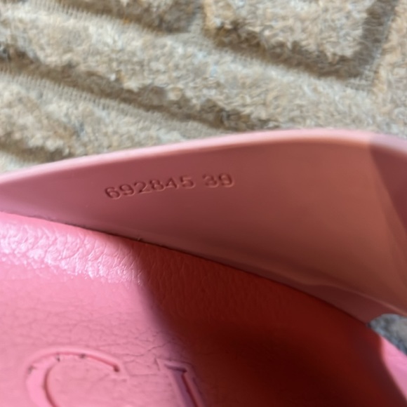 Gucci 🩴 flip flops - Picture 5 of 7